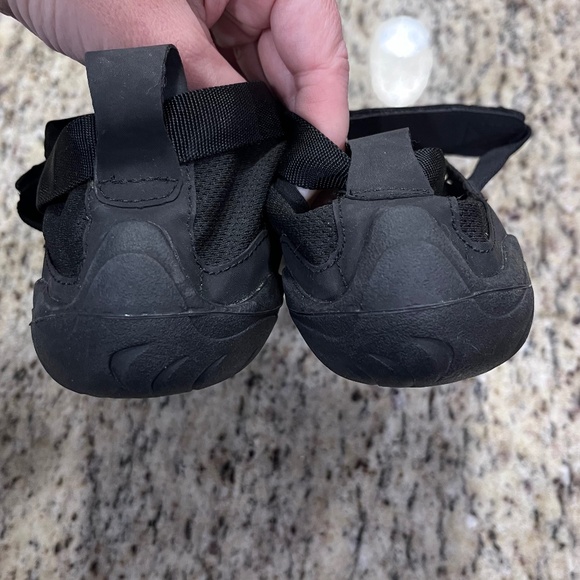 Vibram FiveFingers Minimalist Barefoot Women's Size 8 Black - Picture 2 of 5